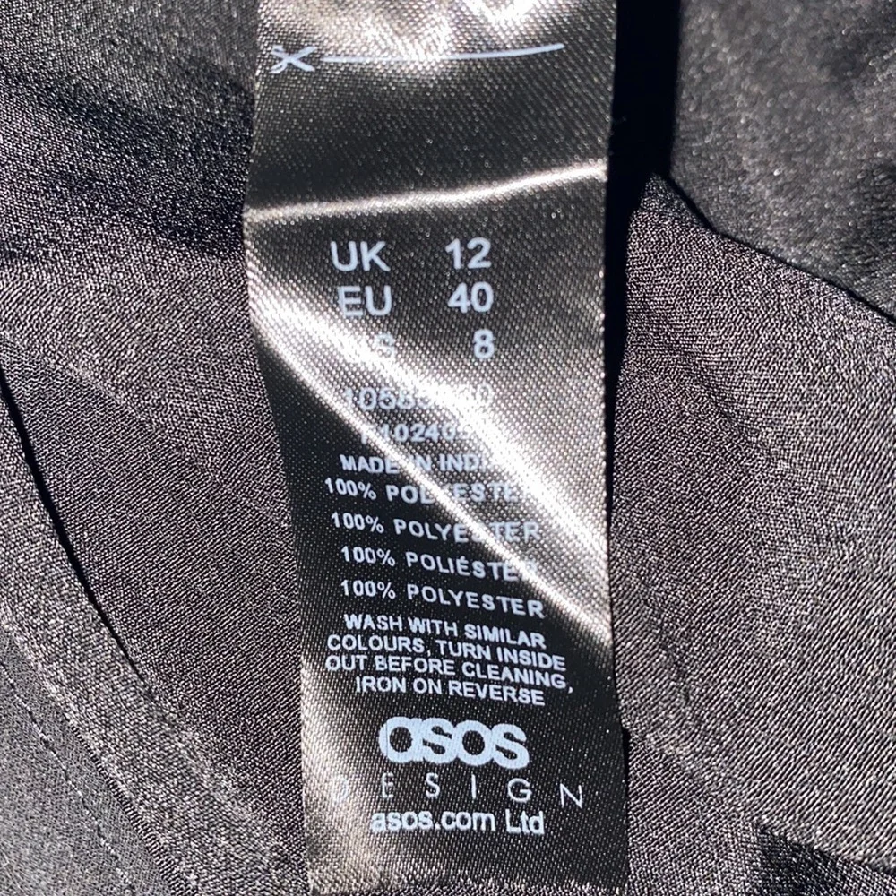 ASOS DESIGN Tie Neck Button-Down Maxi Tea Dress - Picture 12 of 13